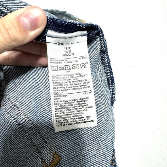 Gap Authentic Girlfriend High Rise Cutoff Medium Wash Denim Jean Shorts size 34 - Picture 4 of 5